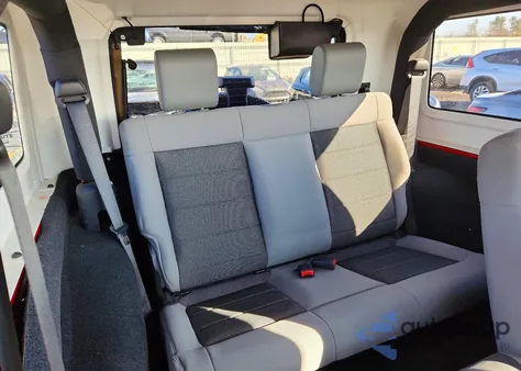 2010 Jeep Wrangler Sport z USA, uszkodzony, nr VIN 1J4AA2D12AL209119